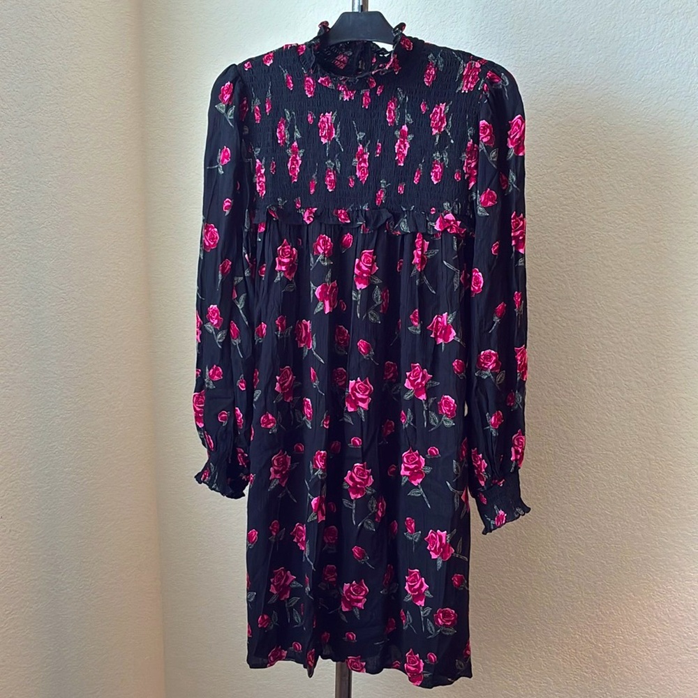 Angie sz M floral baby doll dress roses black pink long sleeve high neck ruffled
